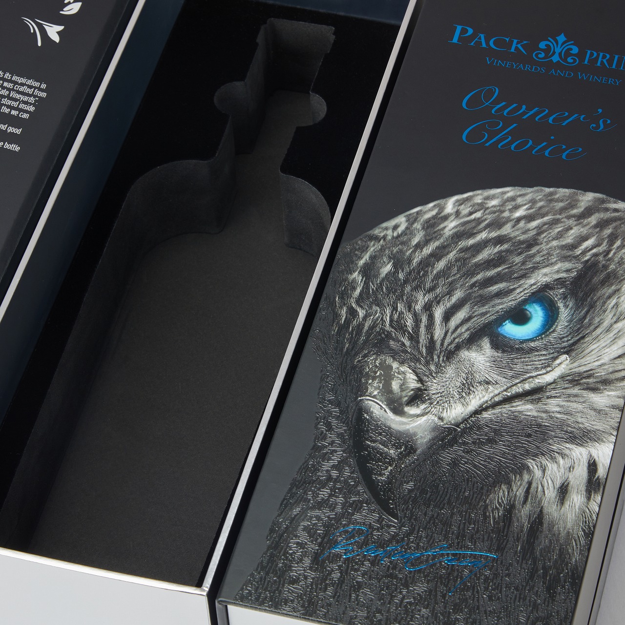Premium 3d uv rigid wine box featuring Scodix tactile feathers and cold foil logo